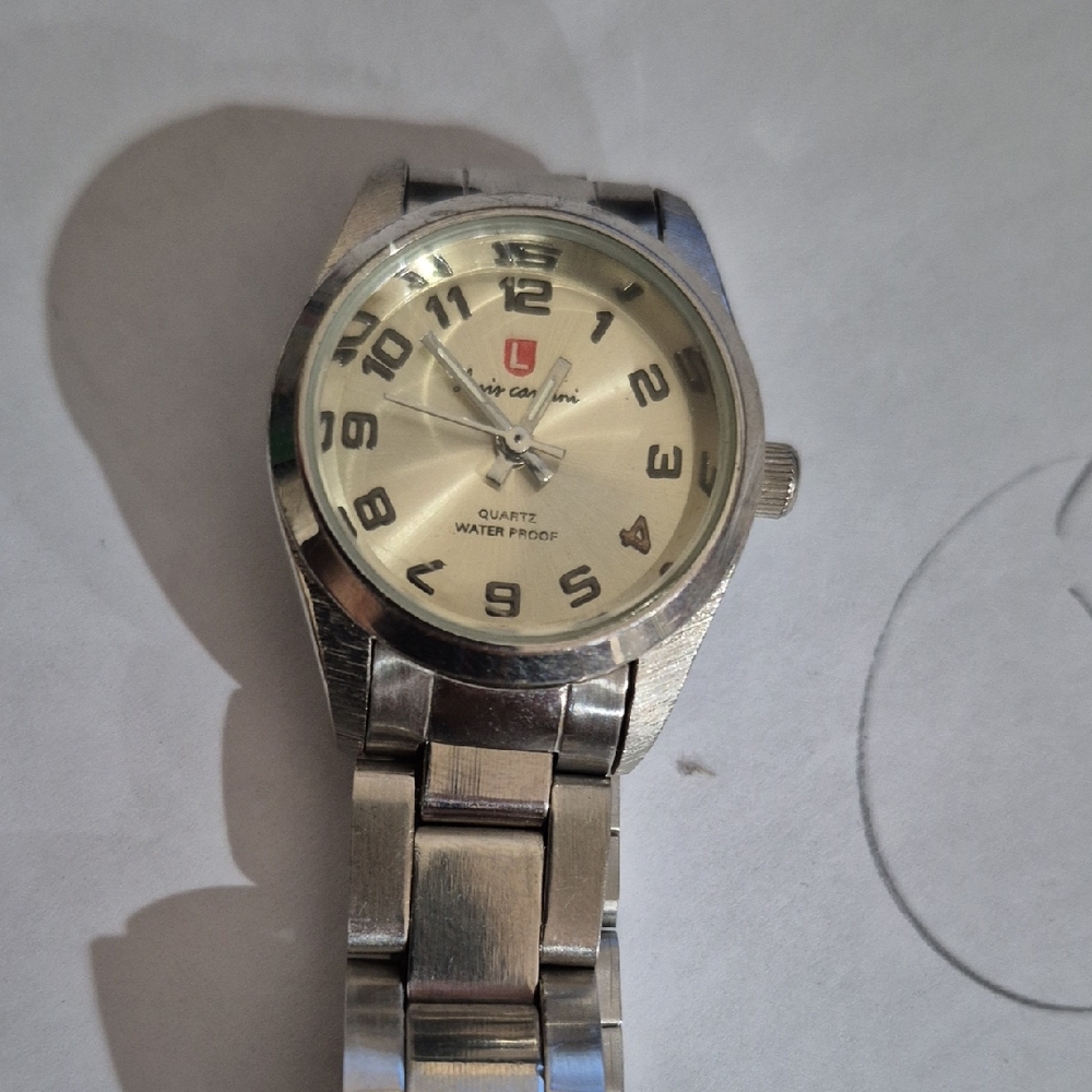 Women Silver Stainless Steel Quartz Wristwatch with Cream Dial - Luis Cardini